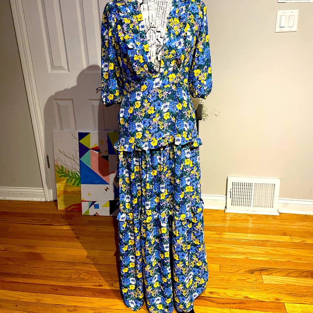 NWOT Melloday Ruffle Floral Layer vibrant coastal Overlay short sleeve M summer🔽